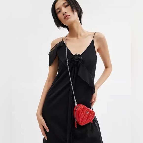 CE766 - Coach Heart Crossbody 14 with Pillow Quilting - Picture 12 of 13